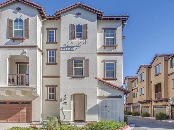2nd image of 2052 Tangelo Way