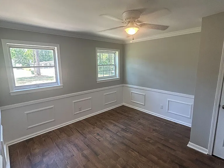 2633 Ashlawn Dr — Photo 9