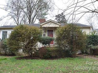 1040 Habersham Dr, Charlotte, NC 28209