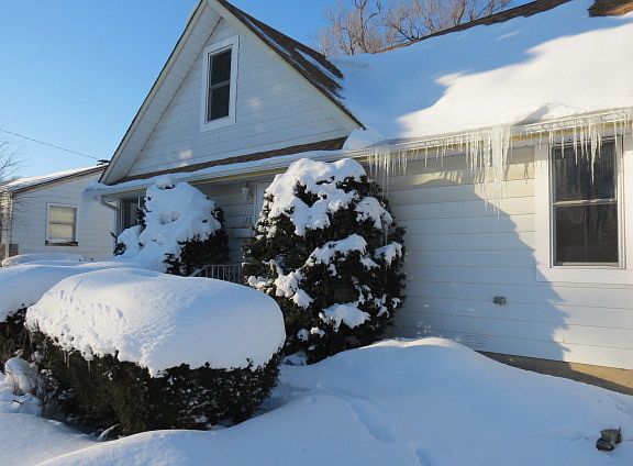2nd image of 128 West Dr