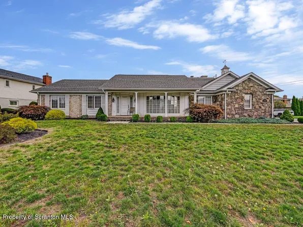 508 Sunset Dr, Dickson Cty, PA 18447