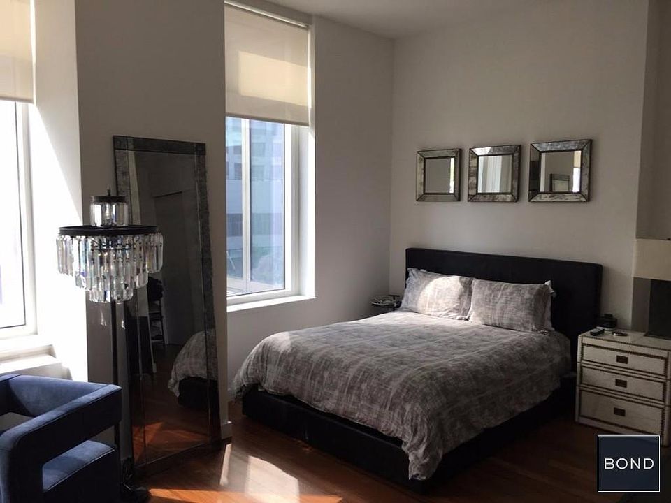 1st image of 620 W 42nd St APT S4h