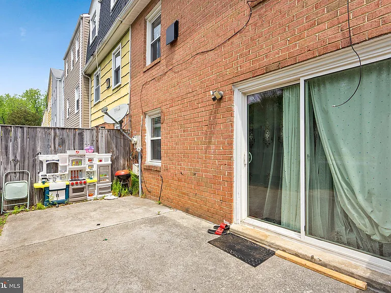 81 Watkins Park Dr #41 — Photo 13