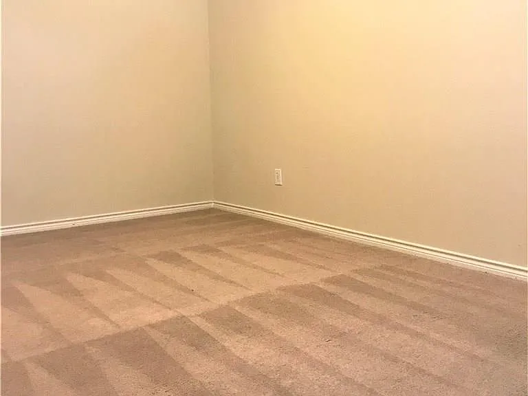 8101 Latigo Trl — Photo 4