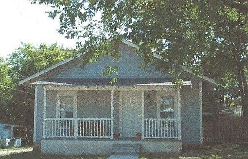 1st image of 710 E Broadway Ave