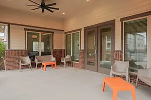 Hutchins Gateway Apartments — Photo 21