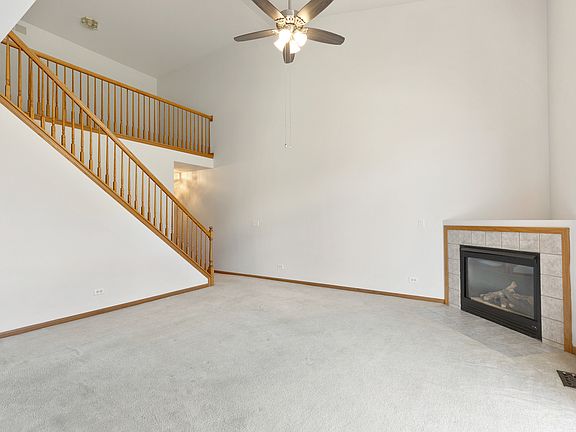 2nd image of 820 Adam Ln
