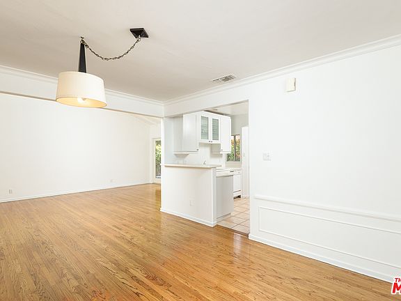 4th image of 11425 Burnham St