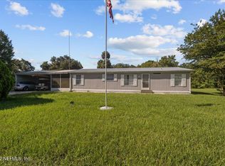 252 Lake Dr N, Crescent City, FL 32112