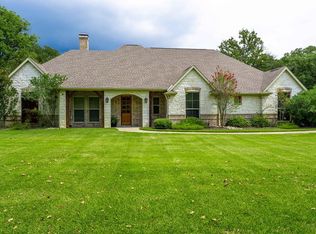 103 Lark Dr, Mabank, TX 75156