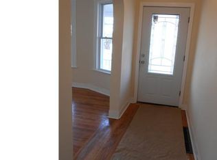 422 Wood Ave, Bridgeport, CT 06605