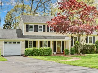 8 Claire Cir, Howell, NJ 07731