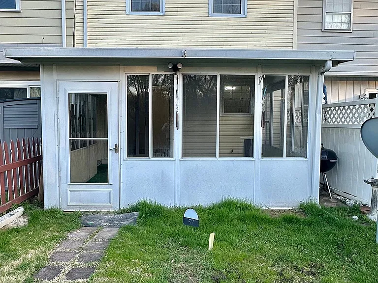 57 King Richard Ct — Photo 14