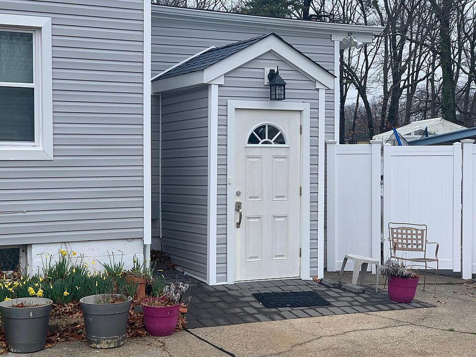 Separate Entrance with parking spot in driveway