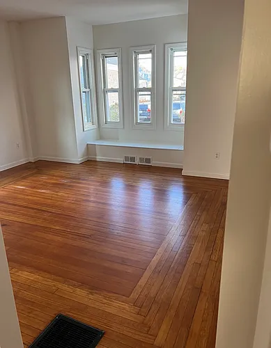 82 Atlantic St #2 Photo 1