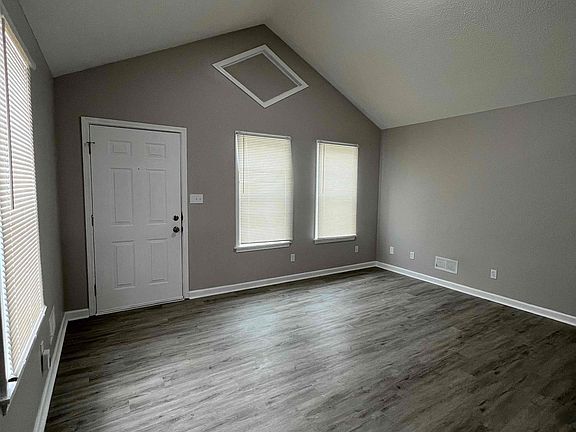 5th image of 2231 Cedar St