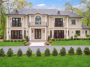 20 Knollwood Road, Muttontown, NY 11545