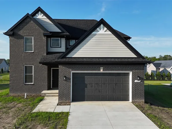 10222 Hunt Dr, Davison, MI 48423