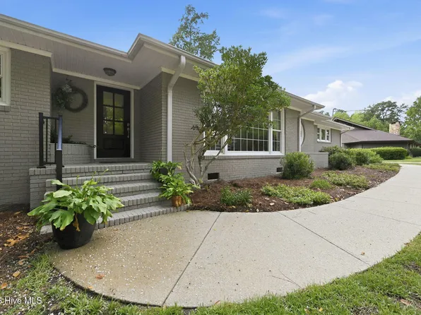 406 Country Club Drive, Jacksonville, NC 28546