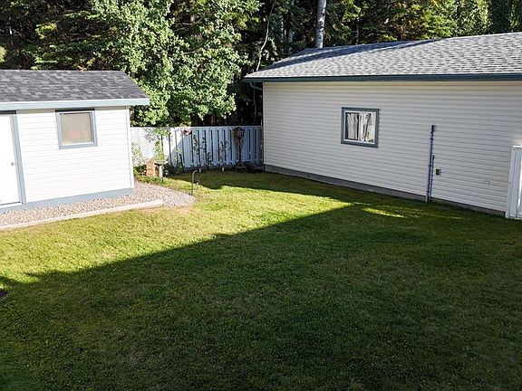 5th image of 1013 SW 61st St