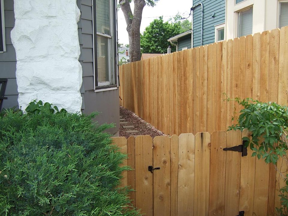 Private Side Entrance