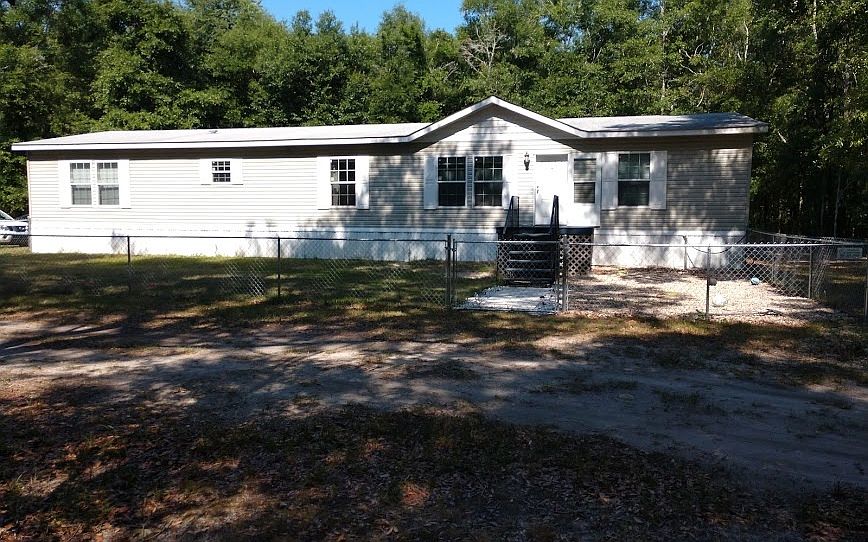 1st image of 226 NE Weeping Willow Ln
