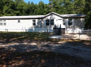 226 NE Weeping Willow Ln, Mayo, FL 32066