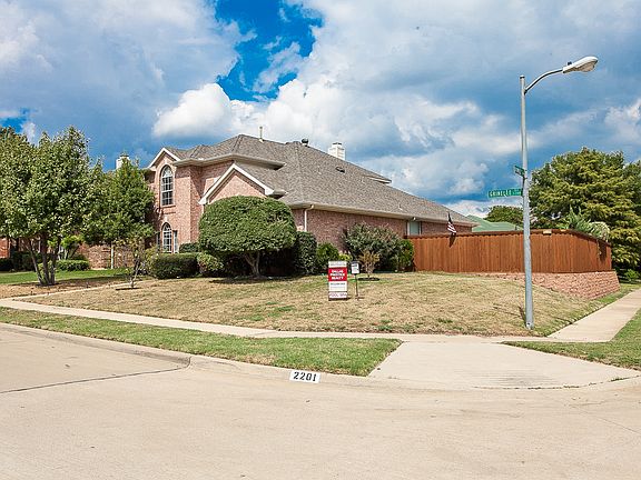 5th image of 2201 Grinelle Dr