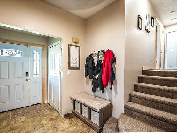 3rd image of 601 W Park Ave