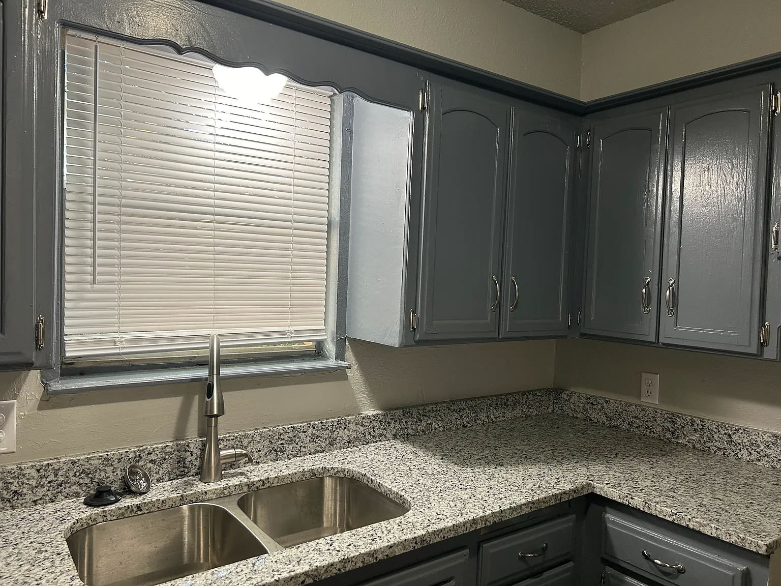 3 bed, 1.5 bath, 1116 sqft, $1,195 — Photo 3