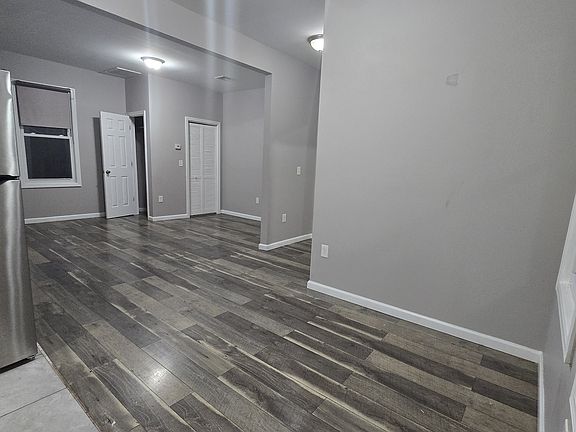 2nd image of 298 Halsted St APT 5