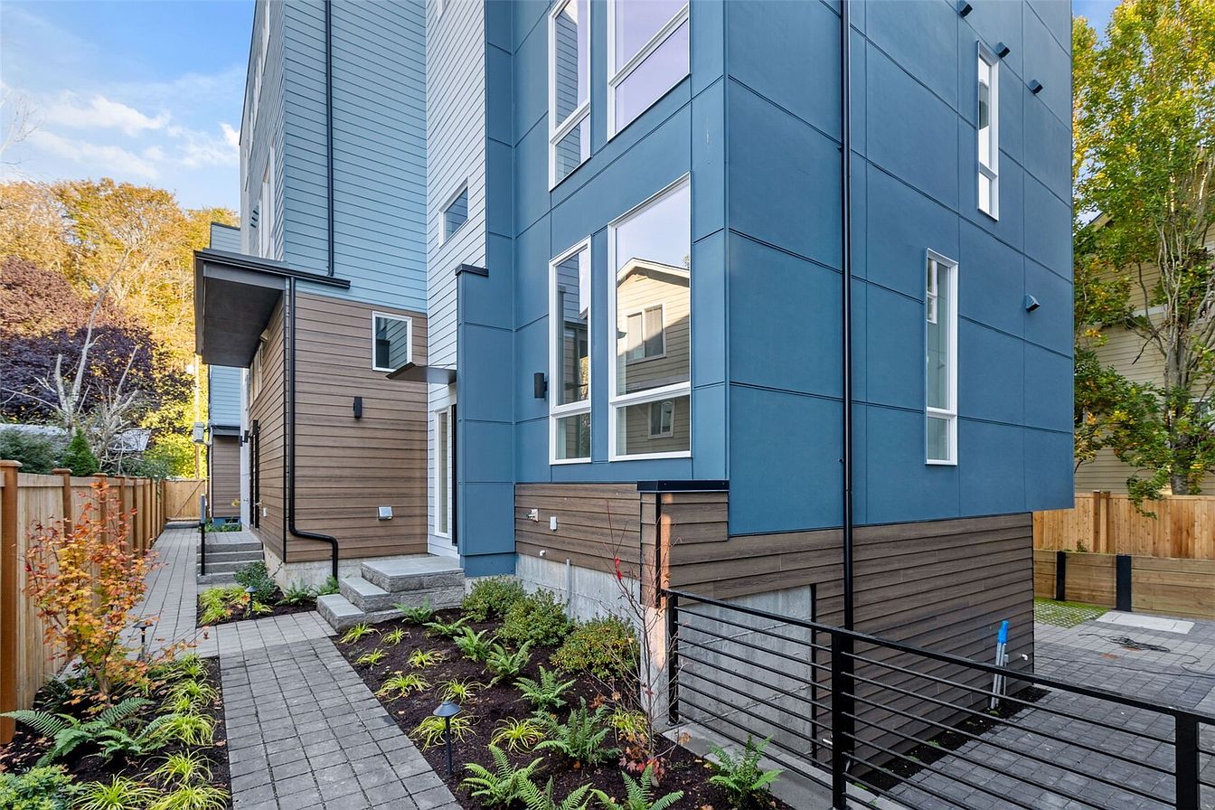 1st image of 7029 Delridge Way SW