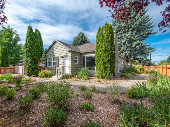 3722 G St, Vancouver, WA 98663