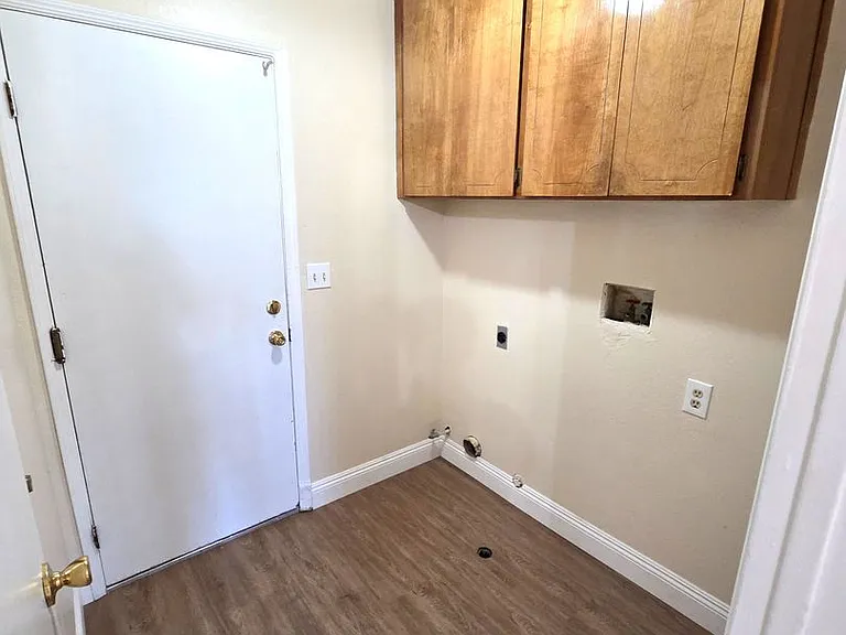1139 W Glenn Ct — Photo 12