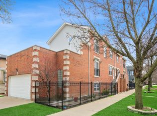 621 N Campbell Ave, Chicago, IL 60612