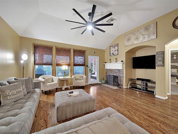 4th image of 4411 Bridgestone Maple Dr