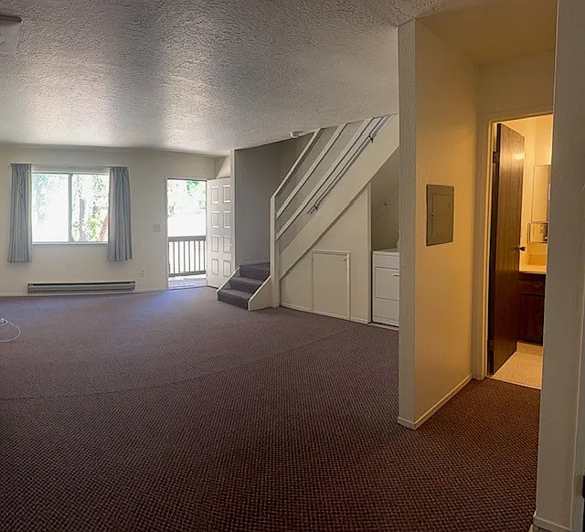 2 bed, $1,400 — Photo 3