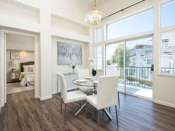 4th image of 565 Shoal Cir