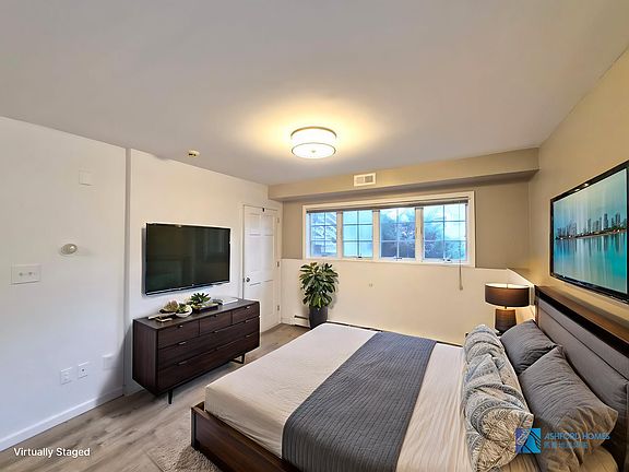 3rd image of 112 Adams Ave #1