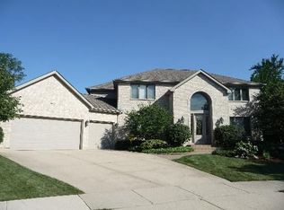 3431 Dauphine Ave, Northbrook, IL 60062