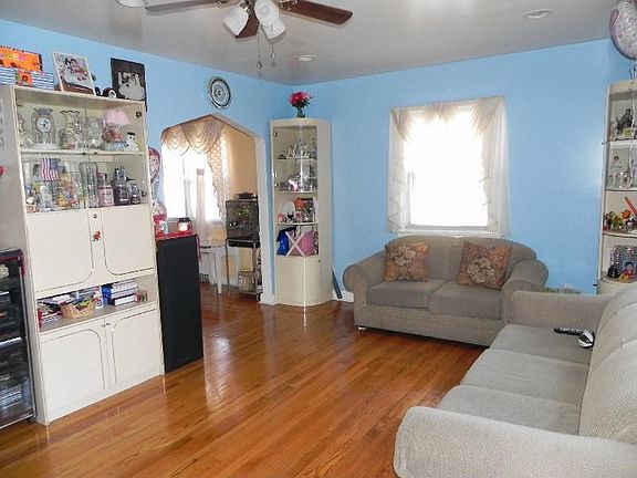 2nd image of 19 Eldridge Pl