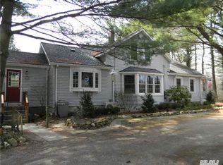 780 Whiskey Rd, Ridge, NY 11961