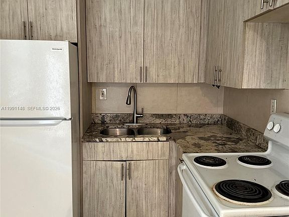 3rd image of 12890 NE 8th Ave APT 107