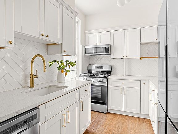 3rd image of 37-51 84th St APT 21