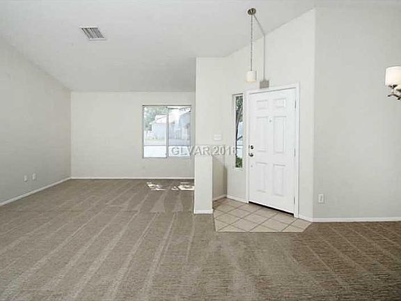 2nd image of 4620 Cannon Beach St