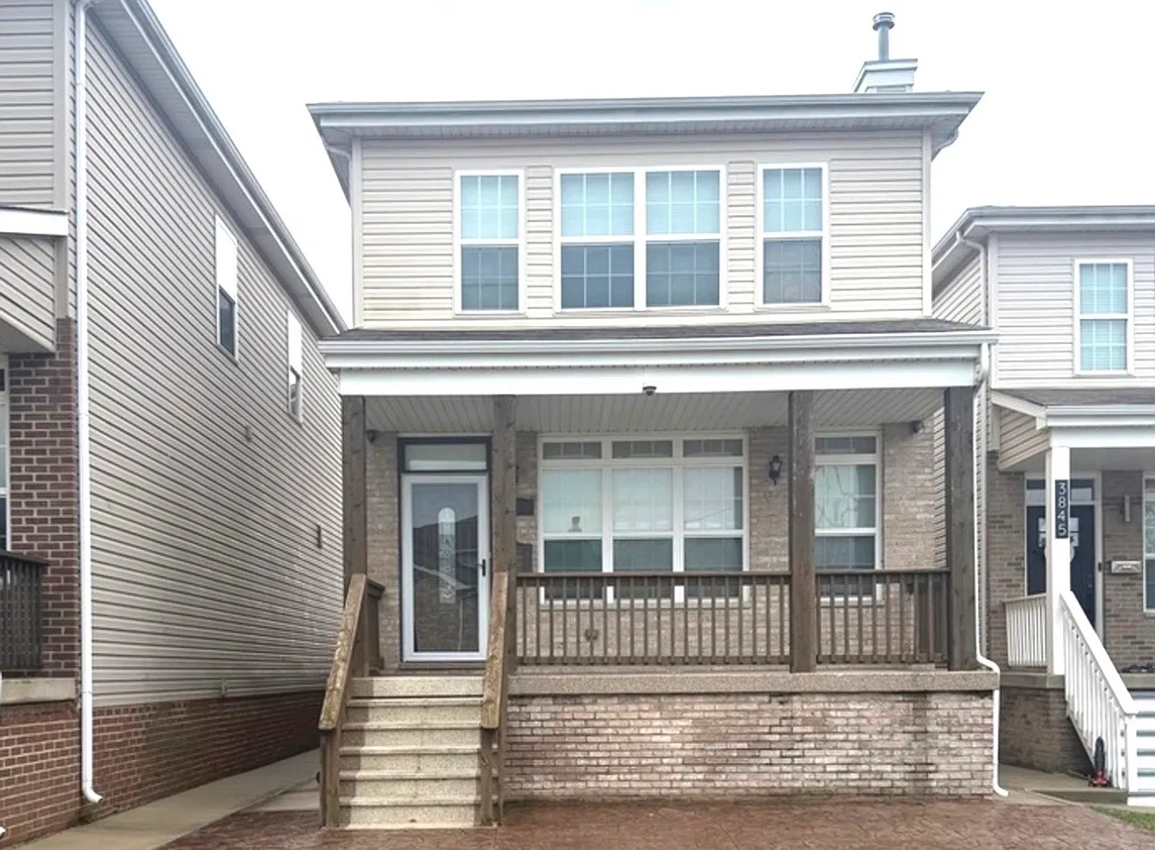 4 bed, 3.5 bath, 3230 sqft, $3,900 — Photo 4