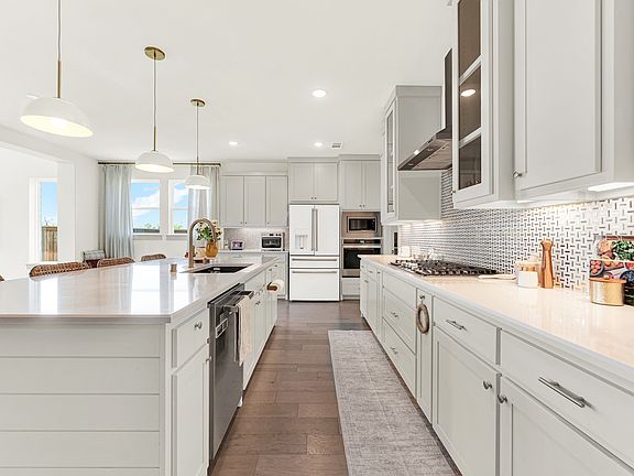 5th image of 10067 Clover Forest Ct