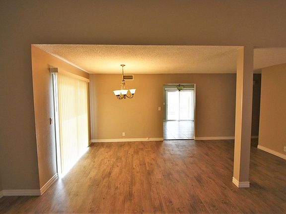5th image of 2349 Belvedere Dr