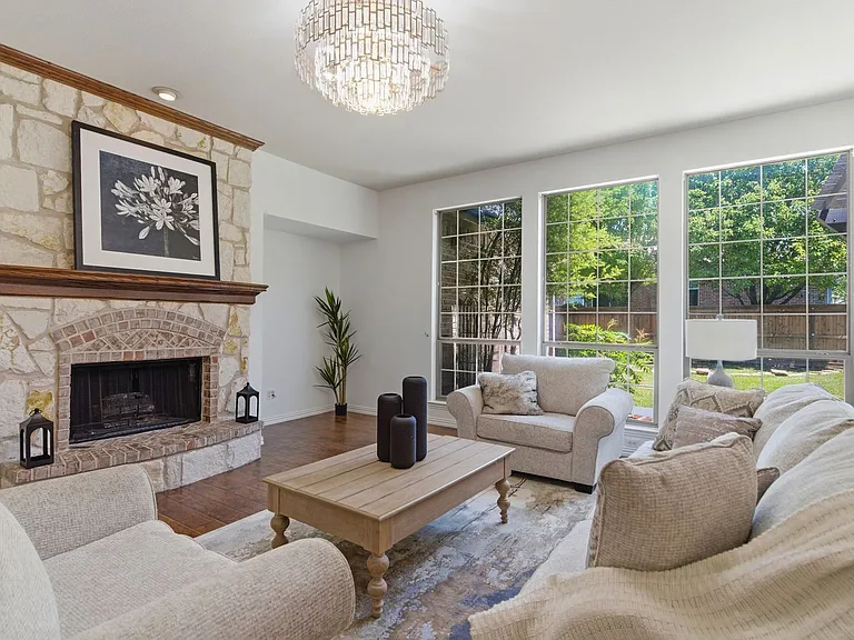 2437 Fawn Meadow Dr — Photo 8