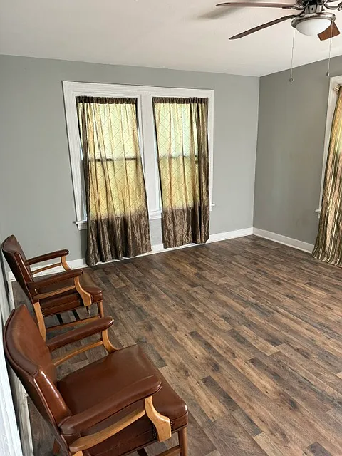 2 bed, 949 sqft, $900 — Photo 4